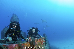 Wreck dive Cancun by Juan Cardona 